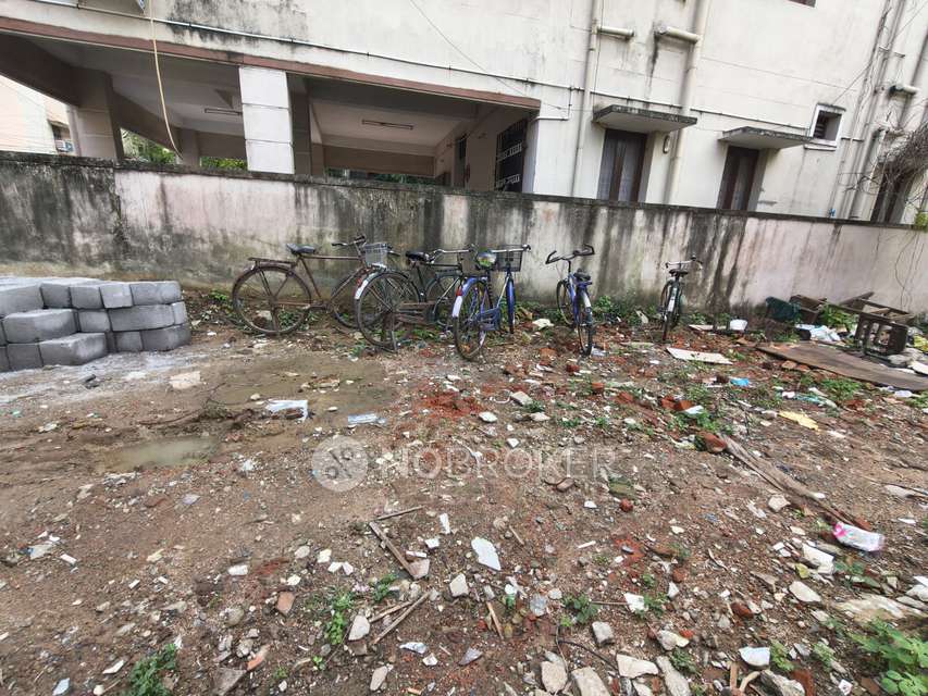 Plot For Sale  In West Mambalam