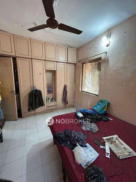 1 BHK Flat In Ishwardas Bhuvan Chs For Sale  In Kandivali East