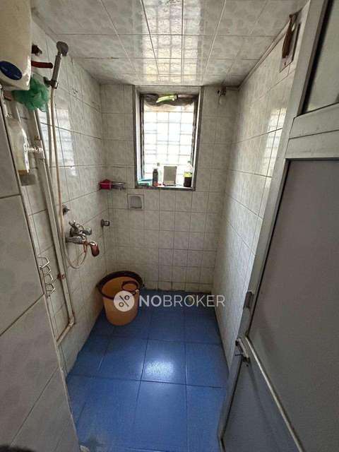 1 BHK Flat In Ishwardas Bhuvan Chs For Sale  In Kandivali East