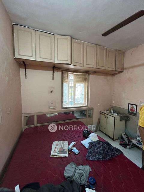 1 BHK Flat In Ishwardas Bhuvan Chs For Sale  In Kandivali East