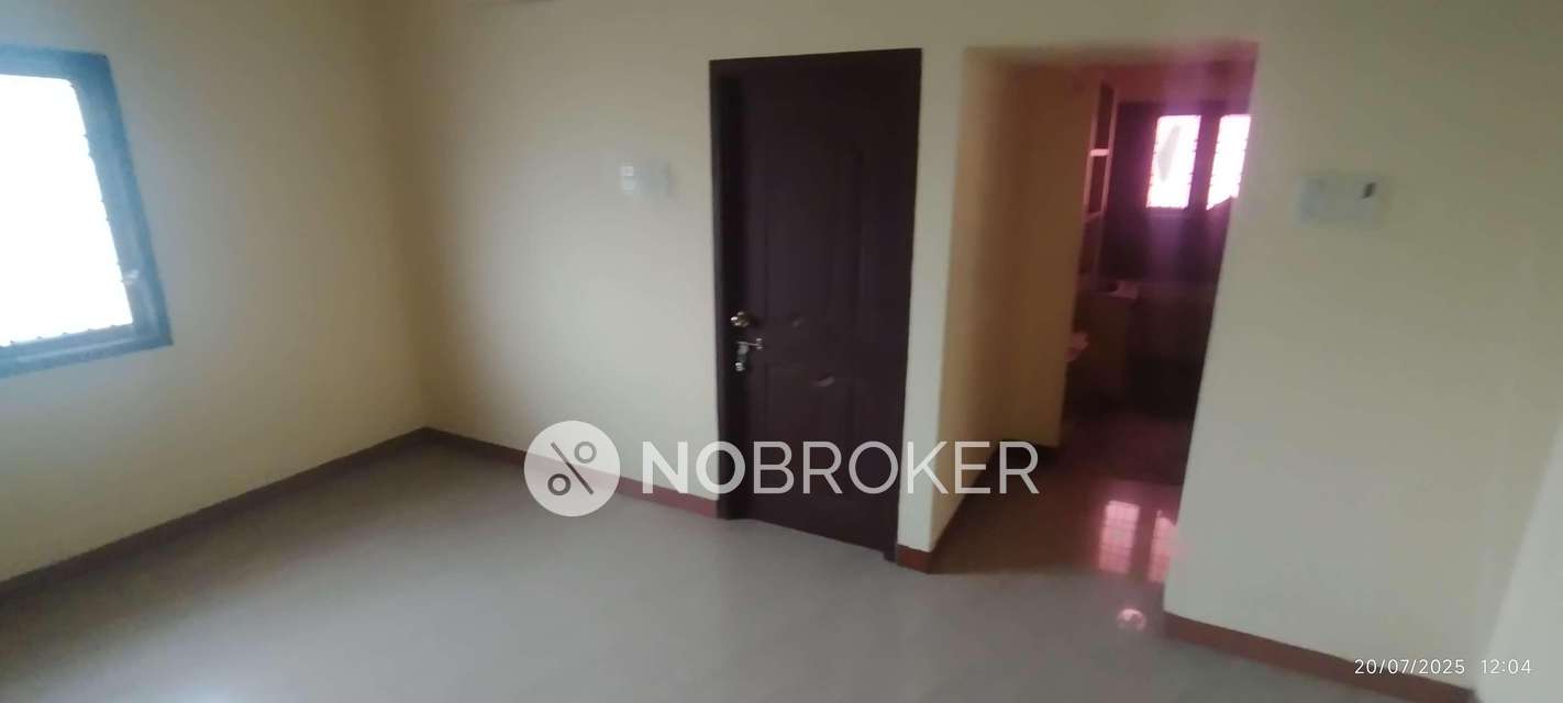 2 BHK Flat In Raj Brindavan for Rent  In Perungalattur