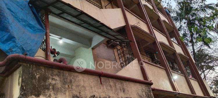 Industrial Building in 007, Nitin Industrial Estate, Kini Compound Rd, Diamond Industrial Estate, Dahisar East, Mumbai, Maharashtra 400068, India, Mumbai for sale