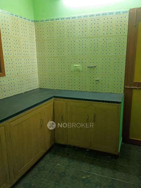 1 BHK House for Rent  In 907, Manikka Vinayanagar Koil St, Perambur, Chennai, Tamil Nadu 600039, India