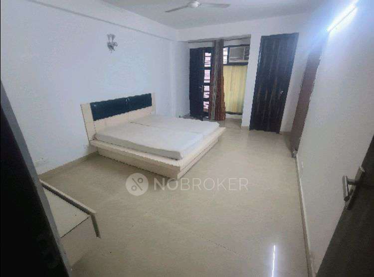 Single Room for Male In 3 BHK  In Princeton And Symphony Floors In Sector 51