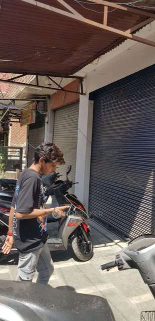 Shop in Vikaspuri, Delhi for sale 