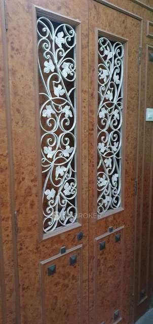 2 BHK Flat In Snehdara Apartment For Sale  In Vile Parle West