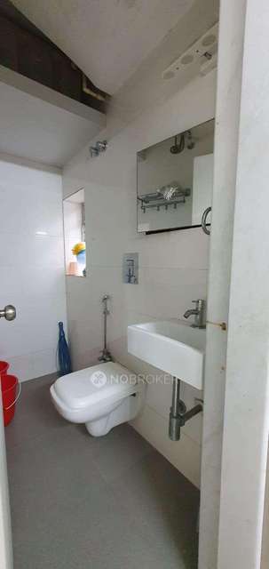 2 BHK Flat In Snehdara Apartment For Sale  In Vile Parle West