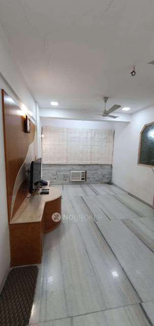 2 BHK Flat In Snehdara Apartment For Sale  In Vile Parle West