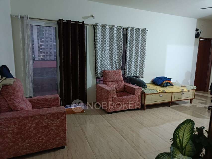 Single Room for Female In 2 BHK  In Vtp Beaumonde In Pune