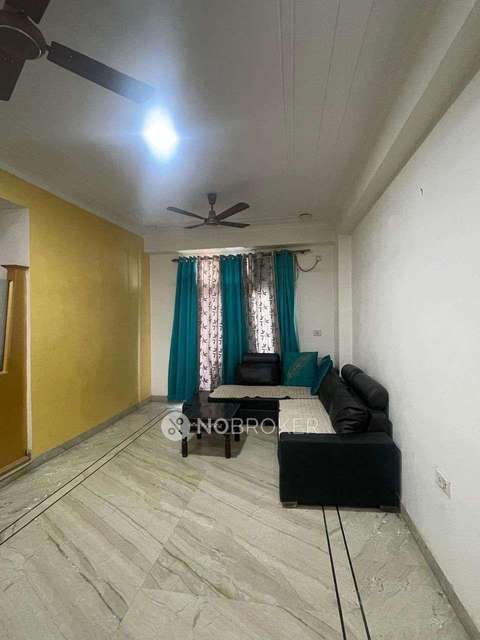 2 BHK Flat In Mahagun Mansion I And Ii For Sale  In  Indirapuram