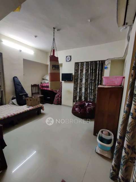 Single Room for Male In 2 BHK  In Mahesh Crystal Avenue In Baner