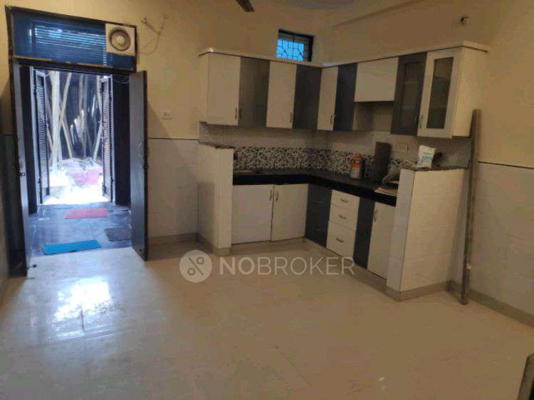 1 BHK House for Rent  In Sector 73