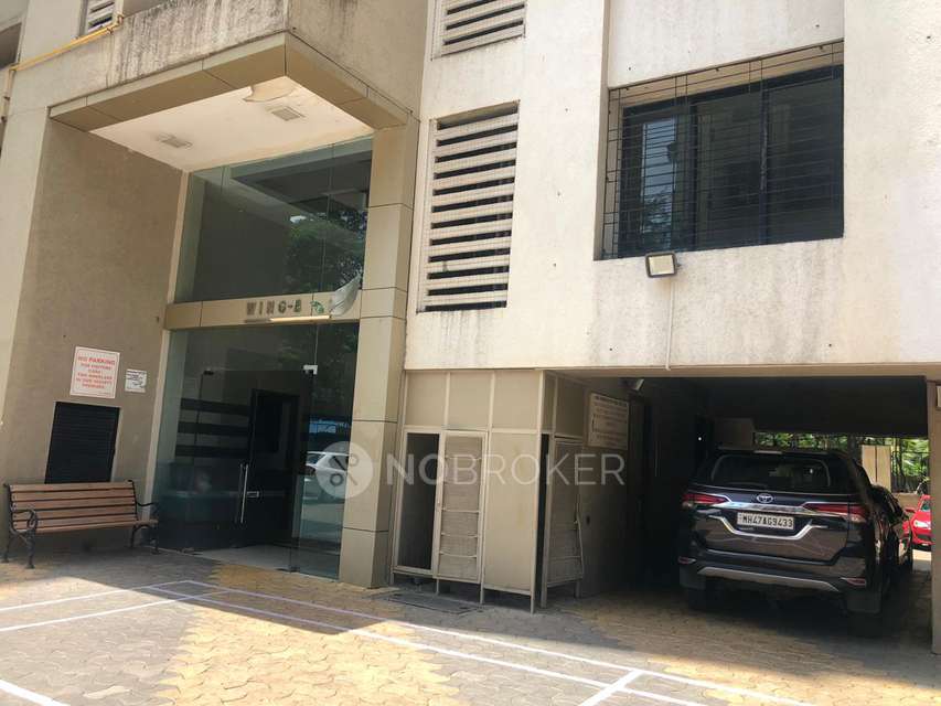 4 BHK Flat In Vini Tower For Sale  In Malad West