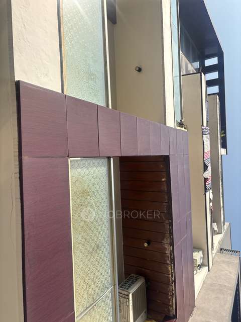 3 BHK Flat In Surya Niketan, Anand Vihar for Rent  In Anand Vihar