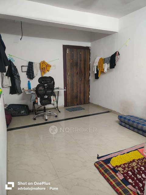 Shared Room for Male In 1 BHK  In Standalone Building  In Shukrawar Peth
