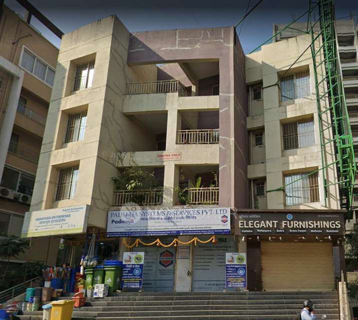 Shared Room for Male In 2 BHK  In Swapnasheel In Wakad