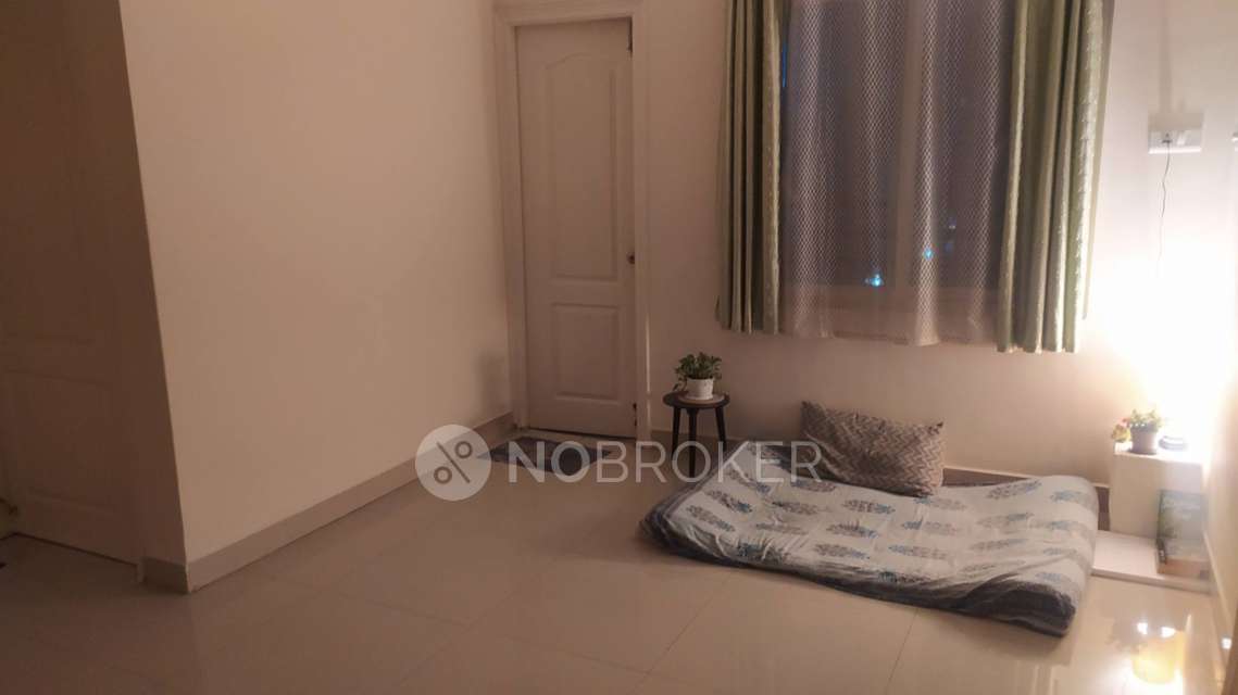 Single Room for Female In 2 BHK  In Manjeera Diamond Towers, Gopanpally In Gopanpally