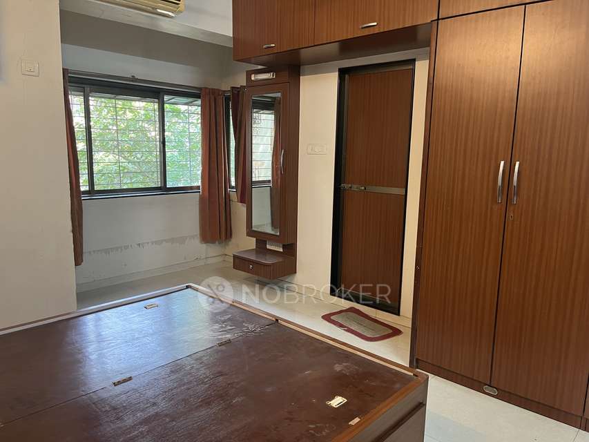 2 BHK Flat In Parijat, Balgovinddas Road, Shivaji Park for Rent  In Dadar West