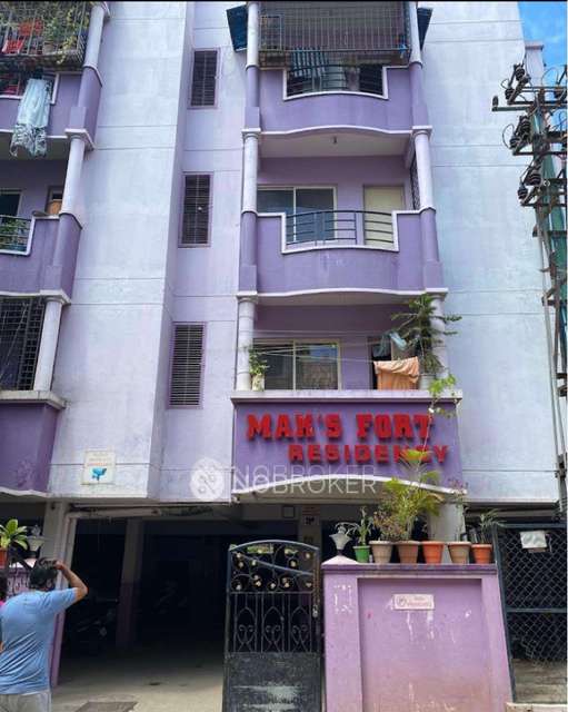 2 BHK Flat In Maks Fort Residency for Rent  In Kalasipalya