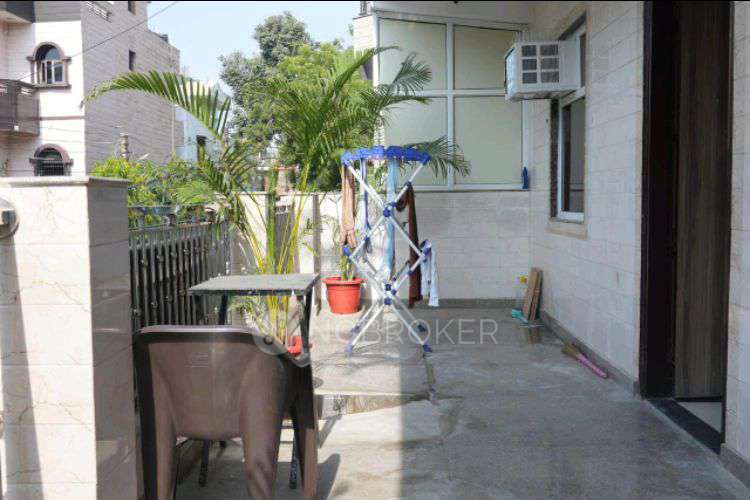 PG for Girls in Sector 27