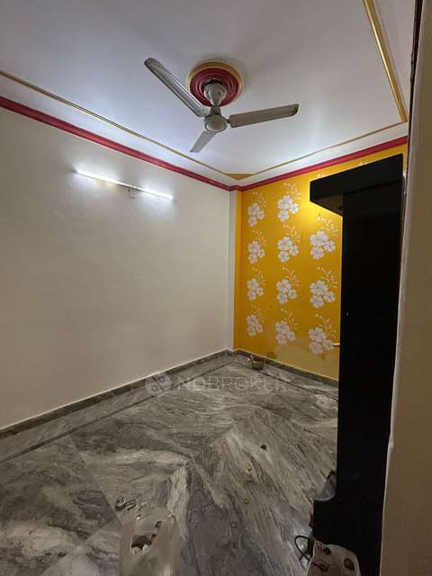2 BHK Flat In Sb for Rent  In Razapur Khurd