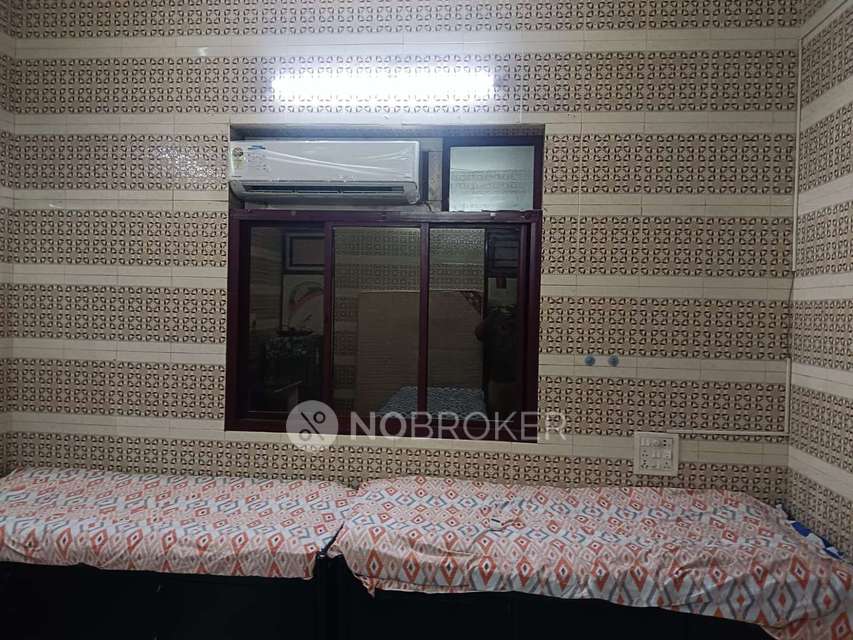 PG for Boys in Dadar East