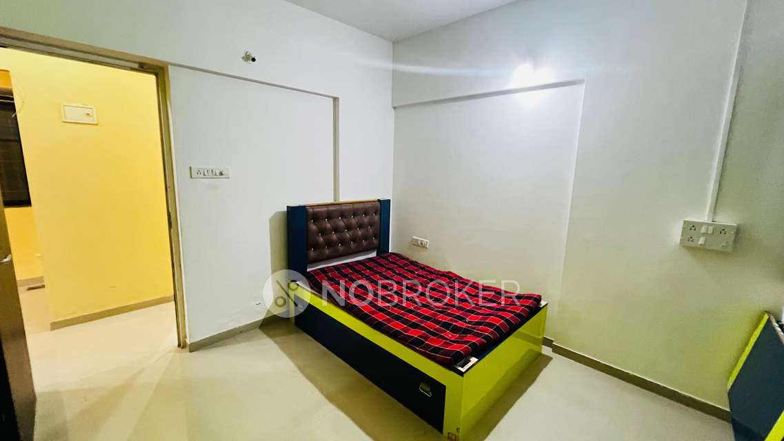 2 BHK Flat In Kalpataru Serenity for Rent  In Manjri