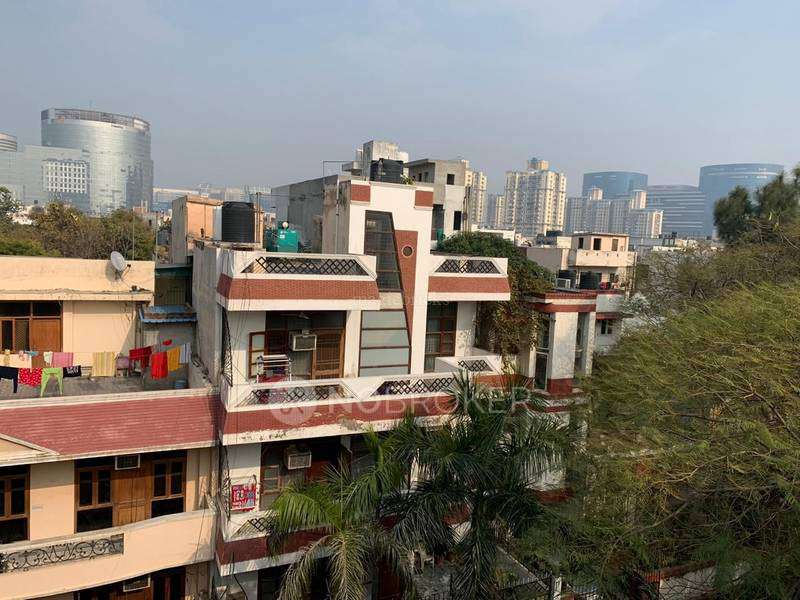 4+ BHK Flat For Sale  In Dlf City Phase 2