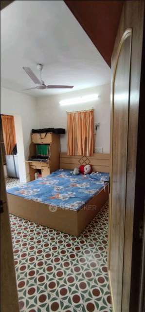 2 BHK Flat In Lakshmi Apartment, Vitthalbhai Patel Road, Tupewadi, Mulund West For Sale  In Lakshmi Apartment