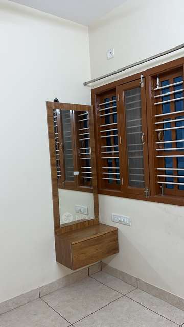 1 BHK Flat In Aadis Home for Rent  In Btm Layout