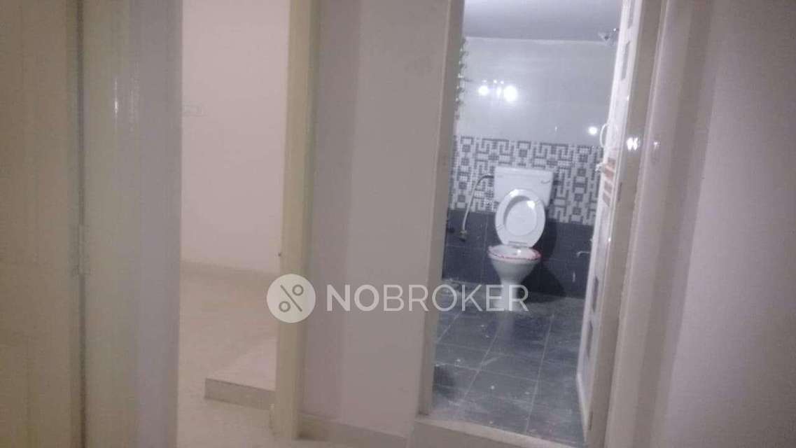 4+ BHK Flat For Sale  In Mahadevapura