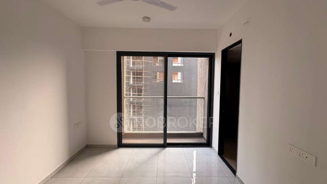 3 BHK Flat In Mantra Mirari, Mundhwa for Rent  In Mundhwa