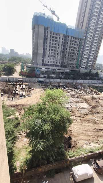 1 BHK Flat In Ashok Nagar Complex For Sale  In Thane West