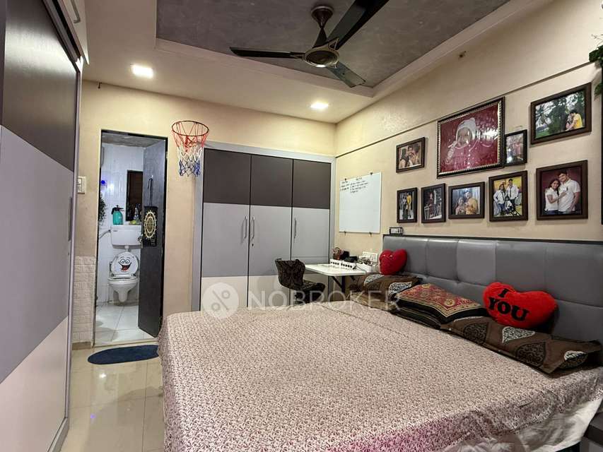 1 BHK Flat In Ashok Nagar Complex For Sale  In Thane West