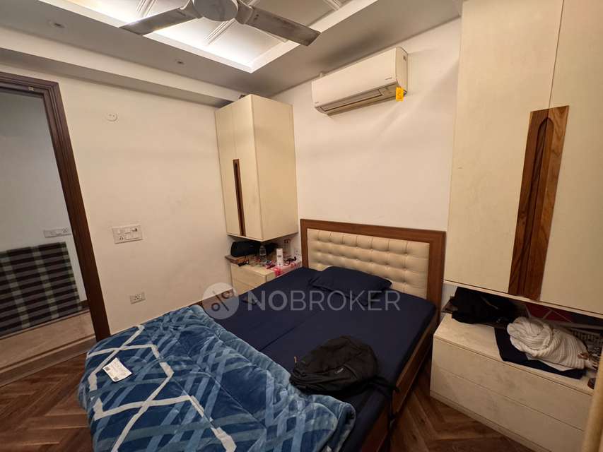 4 BHK Flat In Apartment for Rent  In Dwarka,