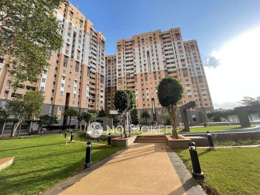 2 BHK Flat In Ozone Evergreens For Sale  In Hsr Layout
