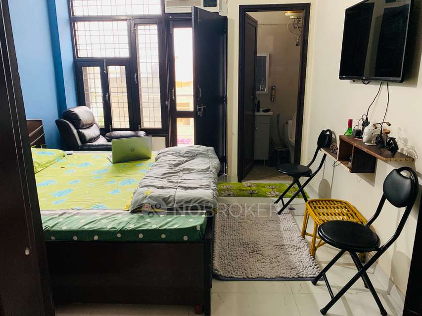 2 BHK Flat In Standalone Building  for Rent  In Patel Nagar,