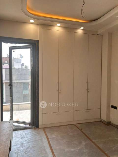 3 BHK Flat For Sale  In Kirti Nagar