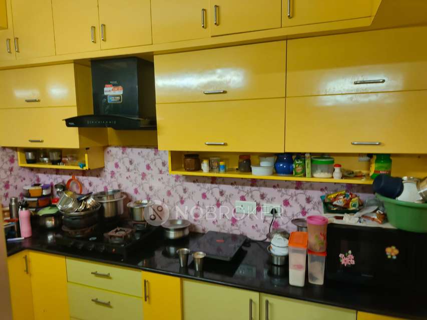 2 BHK Flat In Slv Apartment For Sale  In  Bannerghatta Rd