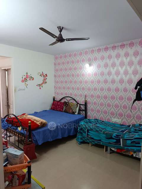 2 BHK Flat In Slv Apartment For Sale  In  Bannerghatta Rd