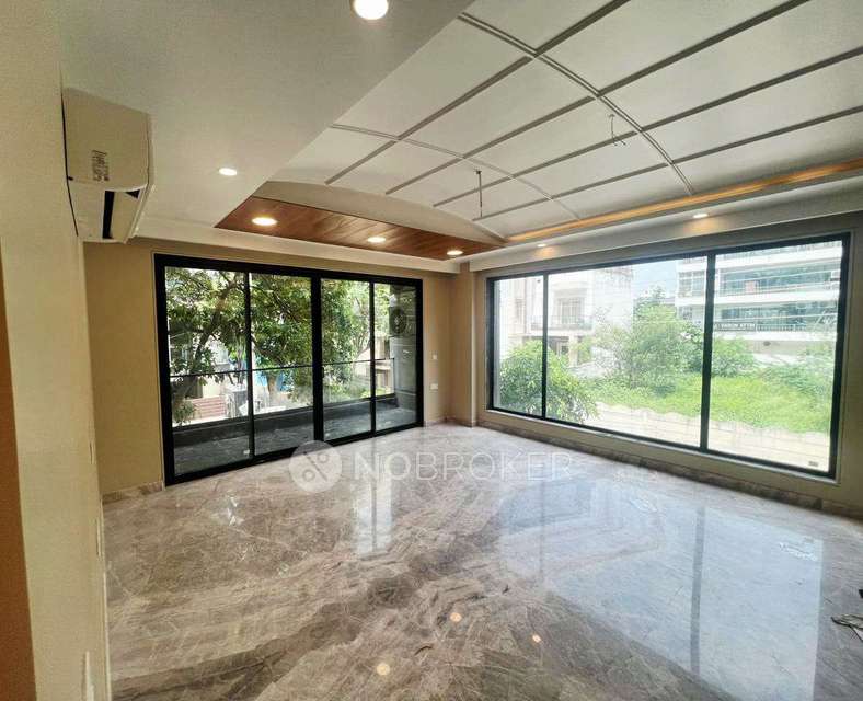 4 BHK Flat For Sale  In Sector 42