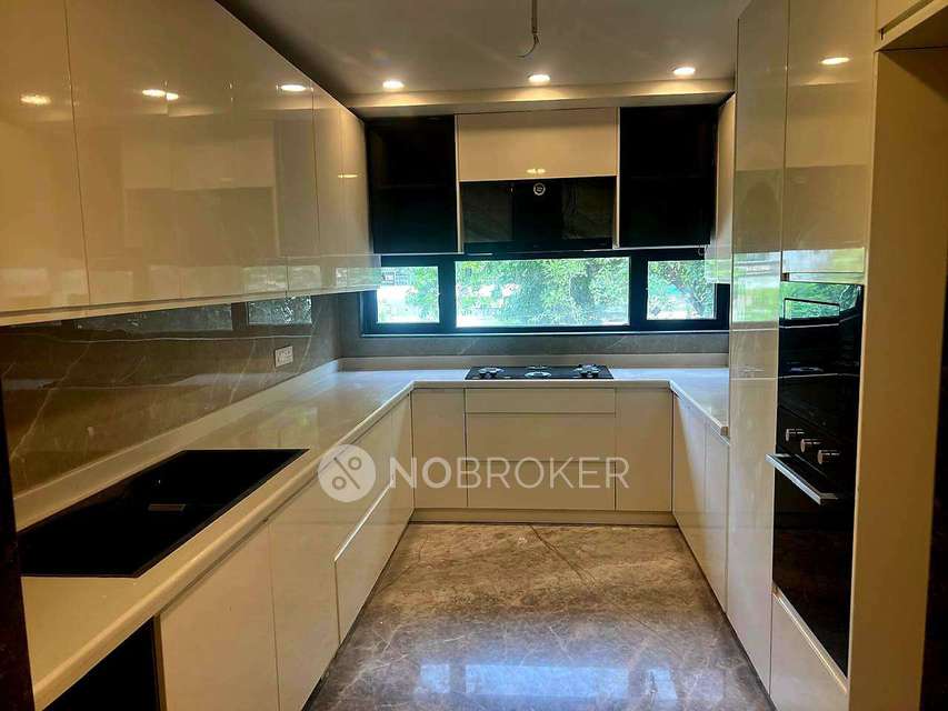 4 BHK Flat For Sale  In Sector 42