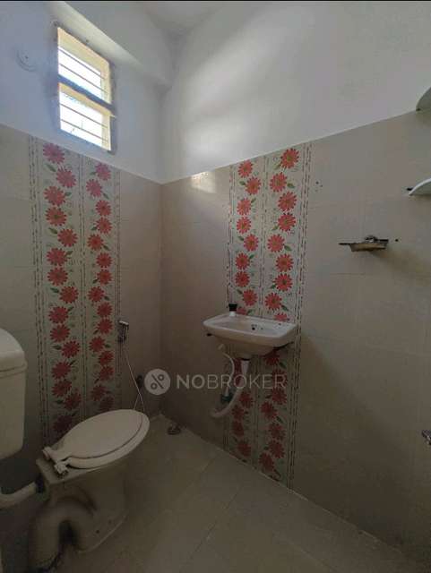 2 BHK Flat In Madhu Sai Apartment For Sale  In Goutham Nagar, Malkajgiri