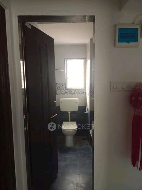 3 BHK Flat In Ujjwalnagar Society  for Rent  In Shivmala Palace (dhamdhere's)