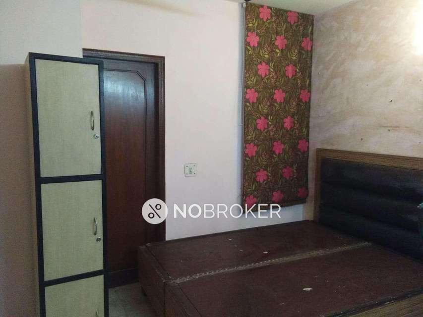 3 BHK Flat In Standalone Building  For Sale  In East Of Kailash 