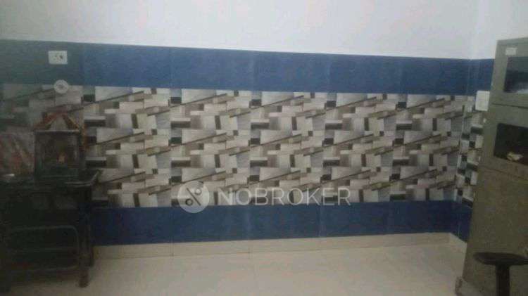 2 BHK House for Rent  In Kaushik Market, Gejha Rd, Sec 93, Gejha, Sector 137, Noida, Uttar Pradesh 201304, India