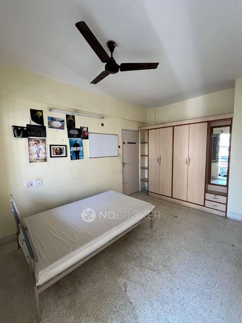 Single Room for Male In 3 BHK  In Vars Eildon Castle In Mahadevapura