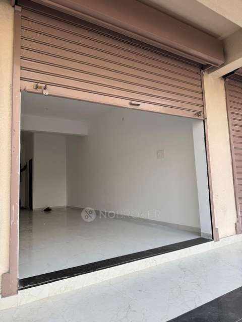 Shop in Wadachi Wadi Rd, Pune for Rent 