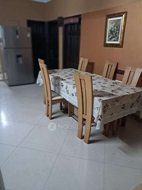 3 BHK Flat In Tower Apartment For Sale  In Pitampura Metro Station