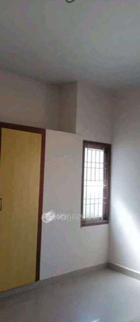 2 BHK Flat In Santhoshpuram For Sale  In Santhoshpuram
